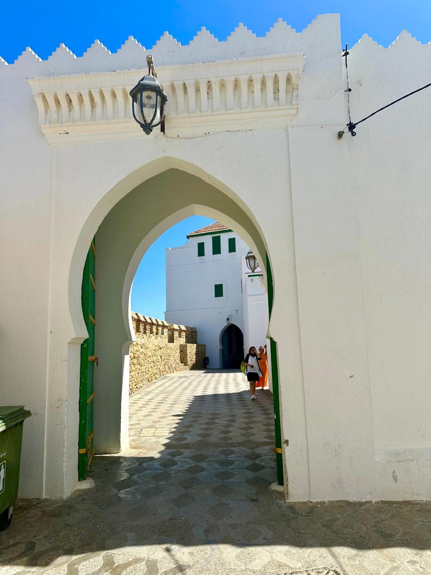 Asilah Vip - Haut Standing - Vue Mer - Piscines - Plage A 5 Minute - Garage Privee - Acces Pmr Екстериор снимка